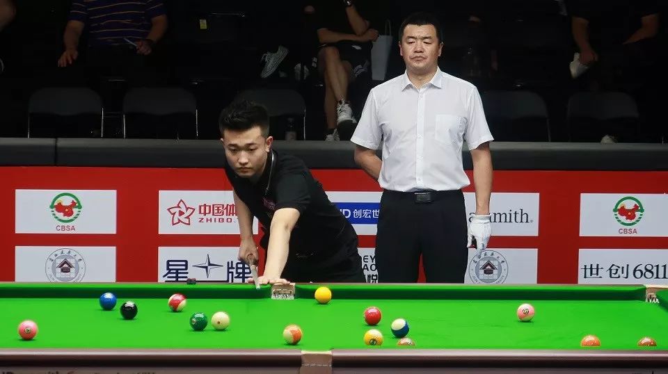 在长达十余 在长达十余